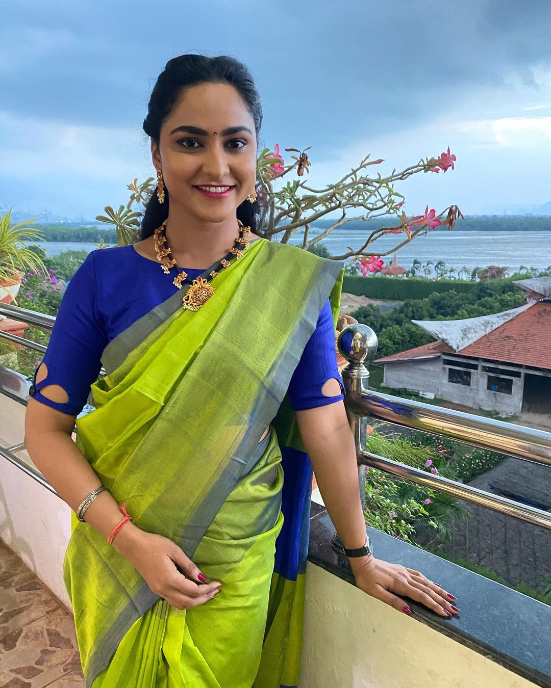 Telugu Tv Anchor Kasi Annapurna Stills in Green Saree